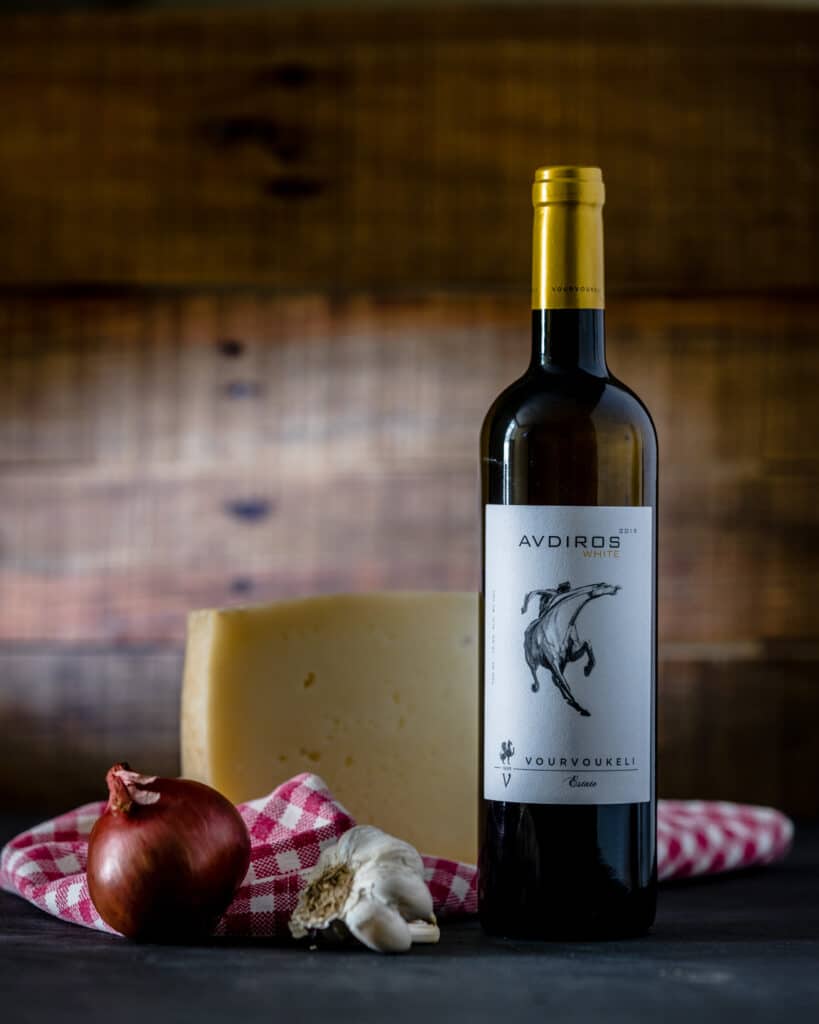 Avdiros White 2019